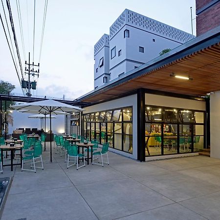 Arjuna Hotel Batu City Extérieur photo