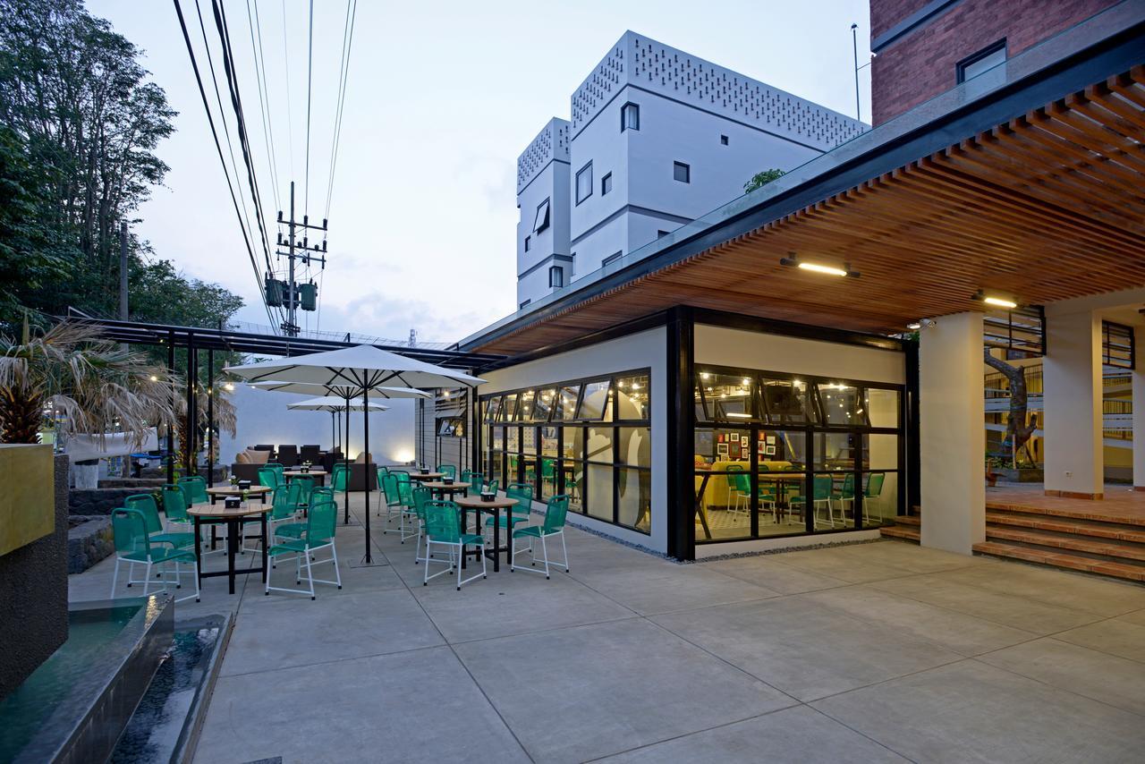 Arjuna Hotel Batu City Extérieur photo